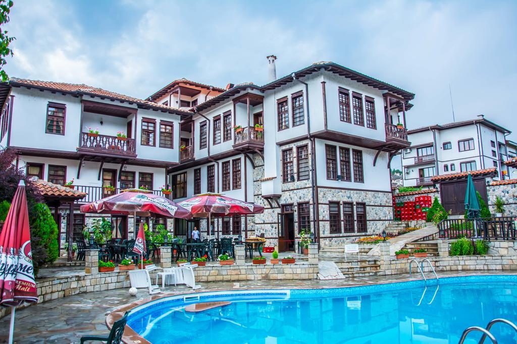Alexandrov'S Houses Hotell Zlatograd Exteriör bild