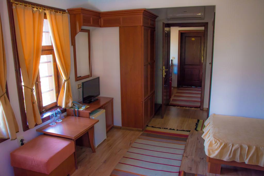 Alexandrov'S Houses Hotell Zlatograd Exteriör bild